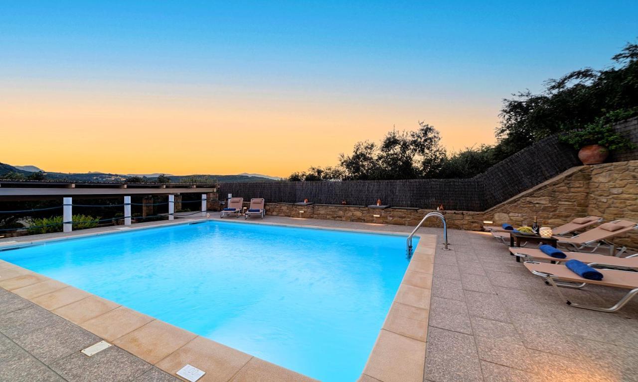 Cretan Kera Villa Heated Pool מראה חיצוני תמונה
